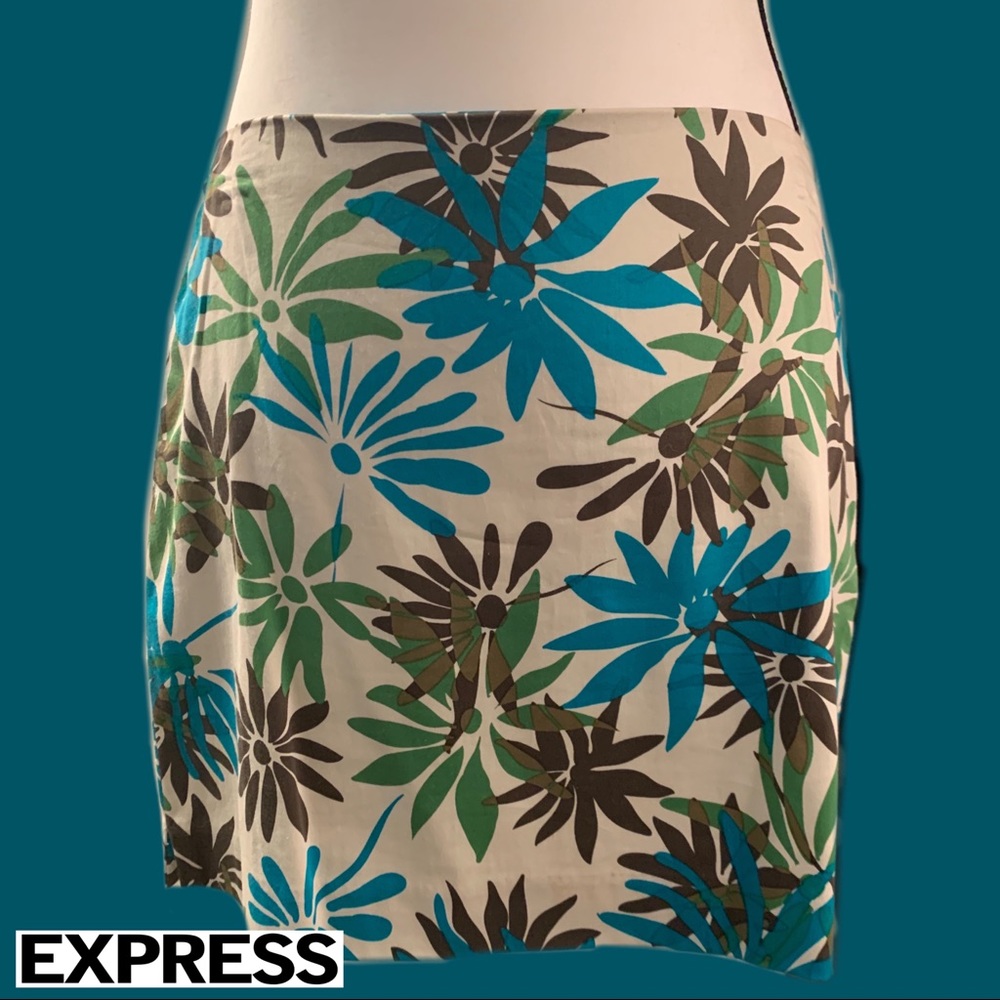 Express Stretch Skirt, Size 7/8